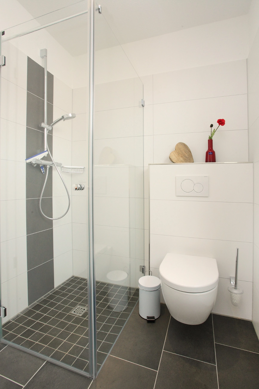 Badezimmer oben – weitere
        Ansicht – Ferienhaus Windvogel